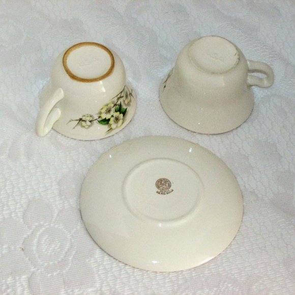 3 pc Georgian China Spring Blossom 2 Coffee Cups 1 Saucer 22 kt Gold Rim Teacups - Picture 5 of 10
